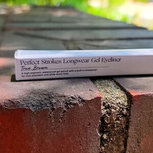 Rare Beauty Perfect Strokes Longwear Gel Eyeliner - True Brown